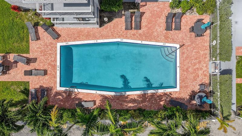 Image 55 of 69 For 200 Birch Rd  908