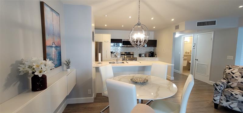 Image 10 of 43 For 4751 21 St  112