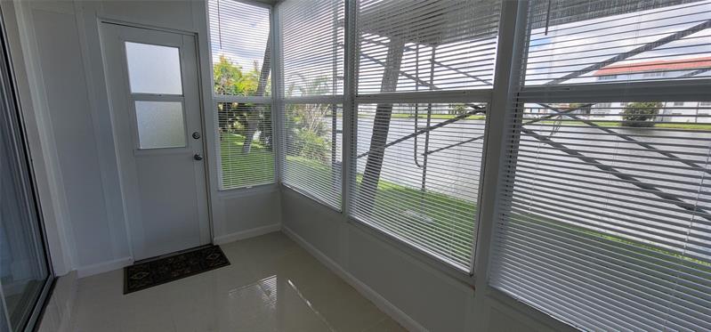 Image 16 of 43 For 4751 21 St  112