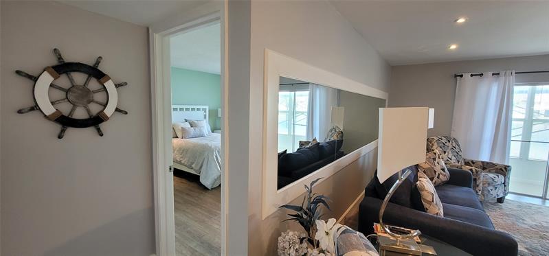 Image 27 of 43 For 4751 21 St  112