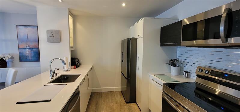 Image 43 of 43 For 4751 21 St  112