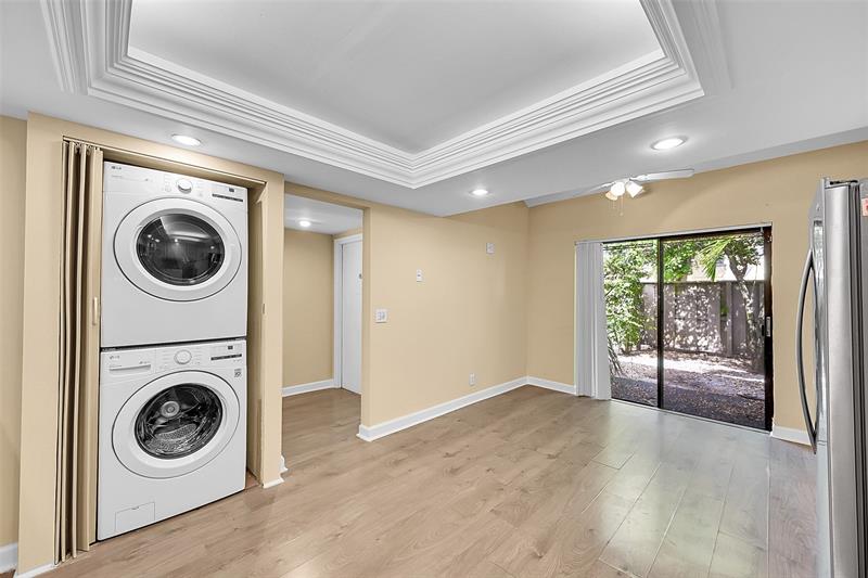 Image 7 of 40 For 2134 Deer Creek Woodlands Way