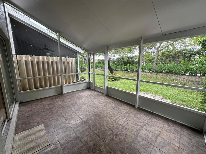 Image 16 of 29 For 1436 47th Ave