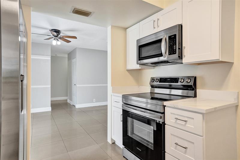 Image 13 of 49 For 7741 1st St  