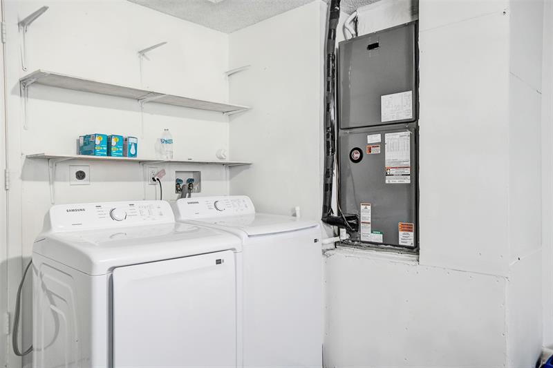 Image 25 of 49 For 7741 1st St  