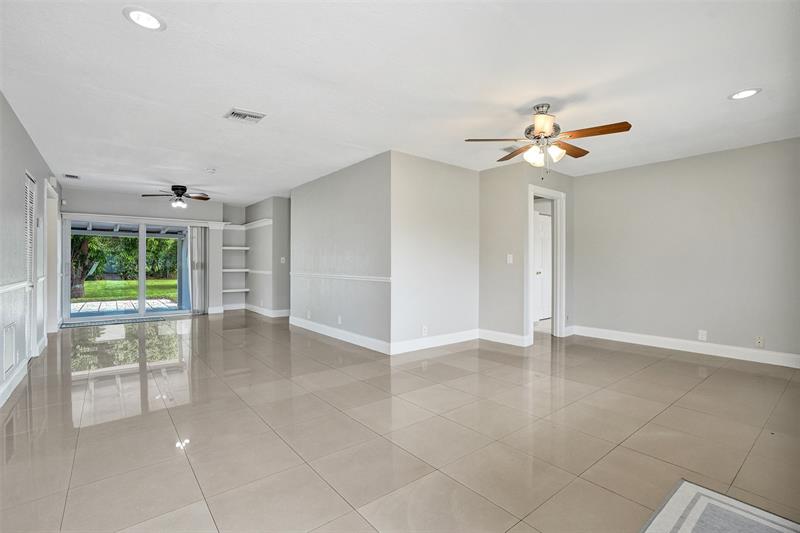 Image 3 of 49 For 7741 1st St  