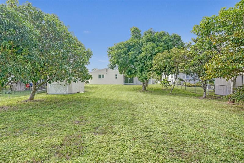 Image 31 of 49 For 7741 1st St  