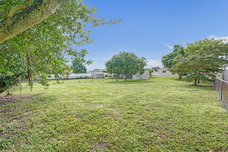 Image 32 of 49 For 7741 1st St  