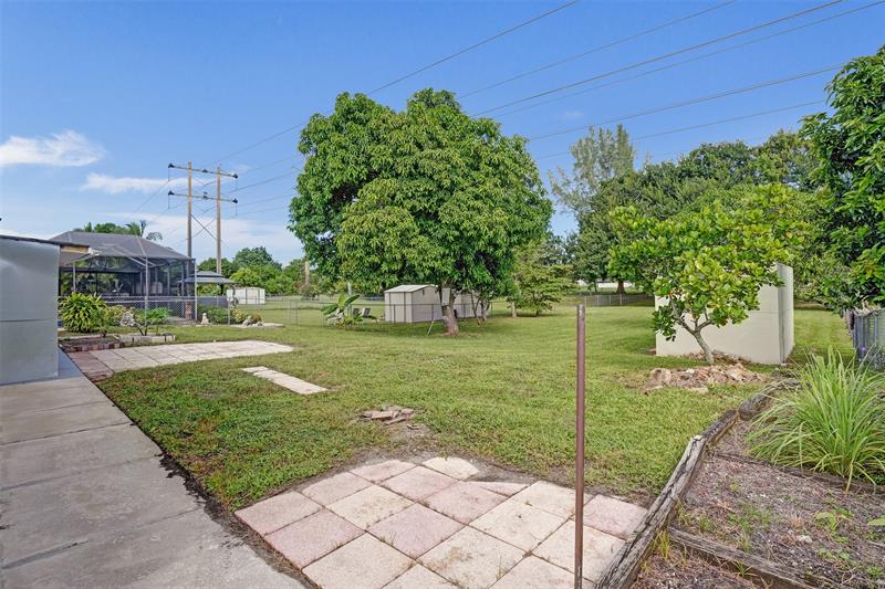 Image 40 of 49 For 7741 1st St  