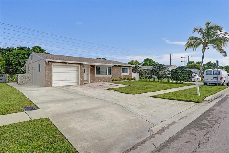 Image 44 of 49 For 7741 1st St  