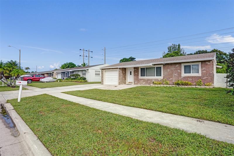 Image 45 of 49 For 7741 1st St  