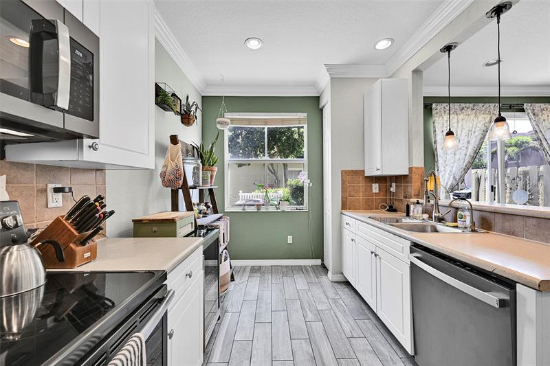 Image 11 of 25 For 2851 Prospect Rd  1202