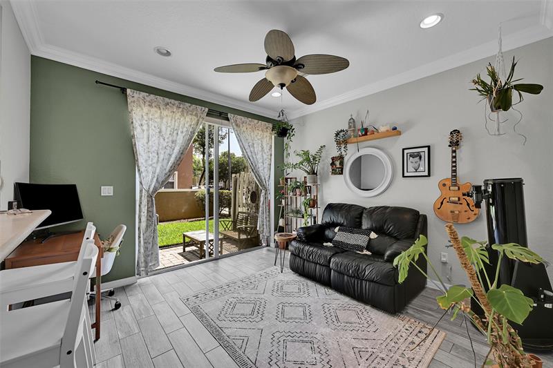 Image 12 of 25 For 2851 Prospect Rd  1202