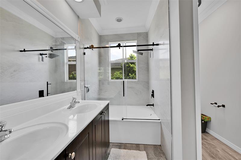 Image 20 of 25 For 2851 Prospect Rd  1202