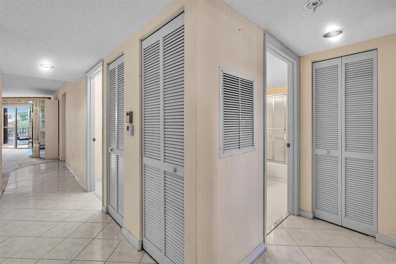 Image 15 of 83 For 7377 Granville Dr  311