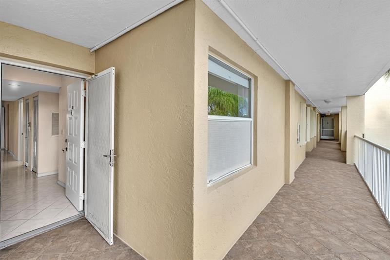 Image 25 of 83 For 7377 Granville Dr  311