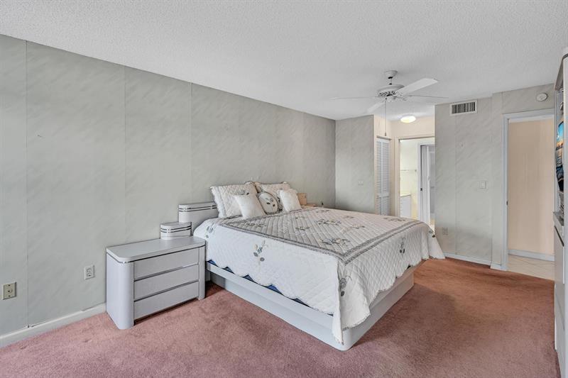Image 27 of 83 For 7377 Granville Dr  311