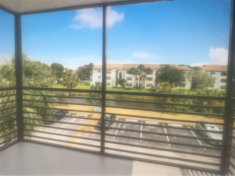 Image 3 of 13 For 3710 Pine Island Rd  314