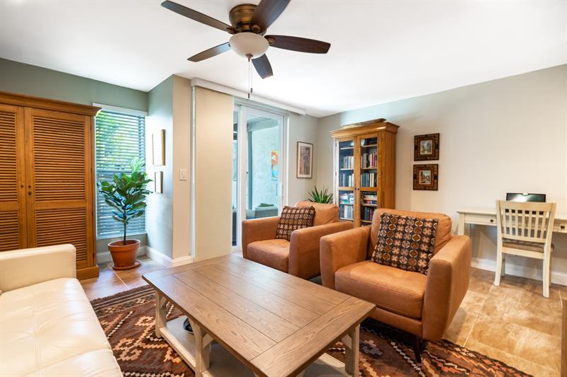 Image 12 of 34 For 658 Kensington Pl  11b