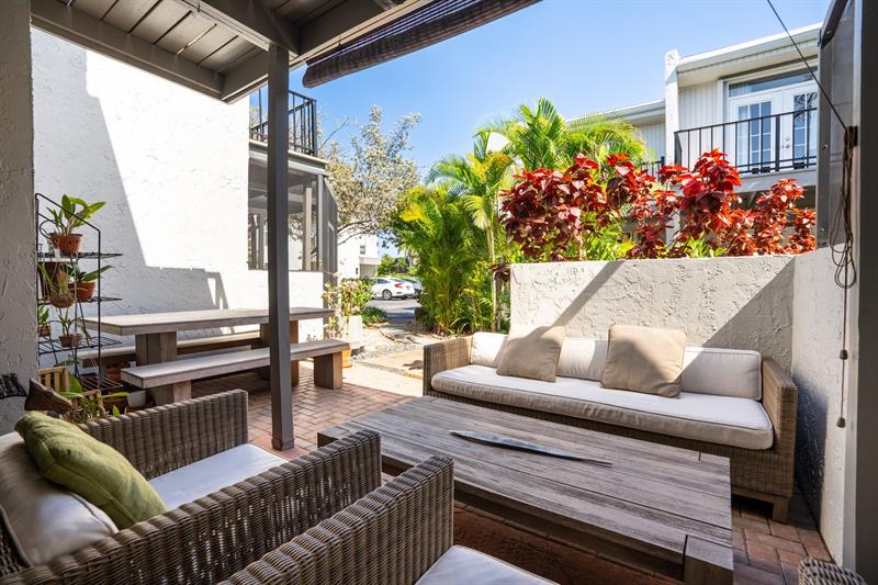 Image 14 of 34 For 658 Kensington Pl  11b