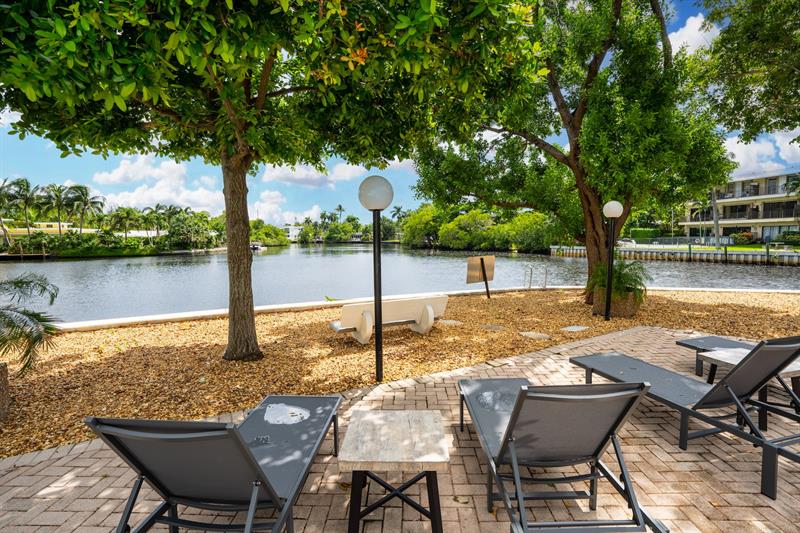 Image 25 of 34 For 658 Kensington Pl  11b