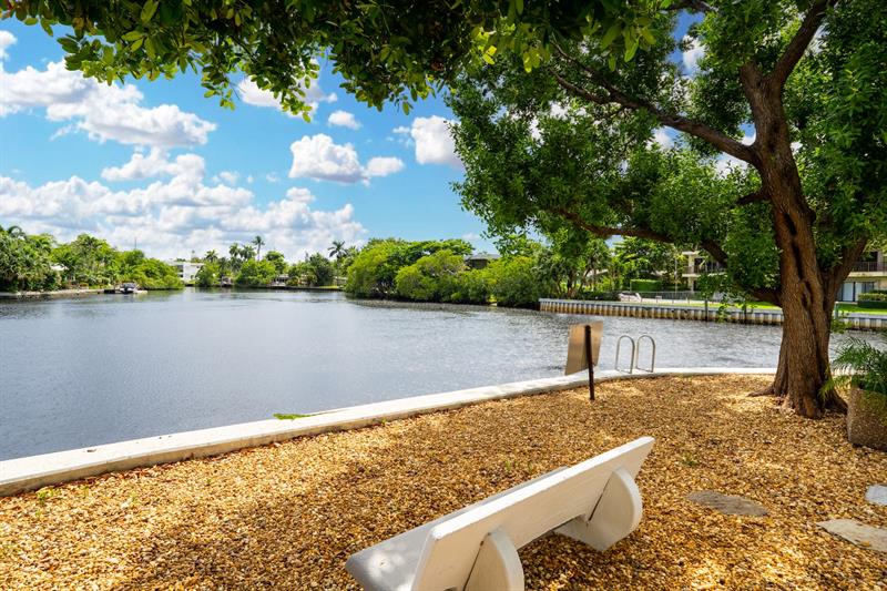 Image 26 of 34 For 658 Kensington Pl  11b