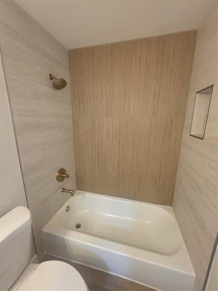 Image 12 of 25 For 11532 43rd St