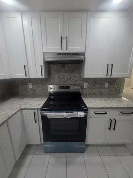 Image 5 of 25 For 11532 43rd St