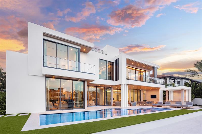 Image 3 of 96 For 68 Isla Bahia Drive