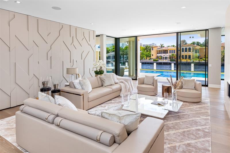Image 36 of 96 For 68 Isla Bahia Drive