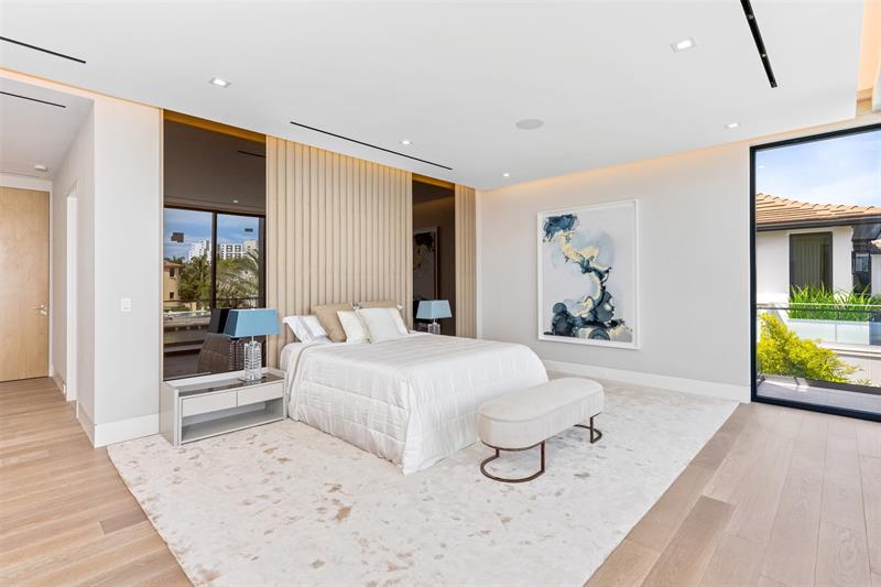 Image 47 of 96 For 68 Isla Bahia Drive