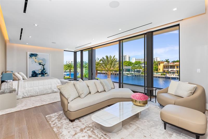 Image 48 of 96 For 68 Isla Bahia Drive