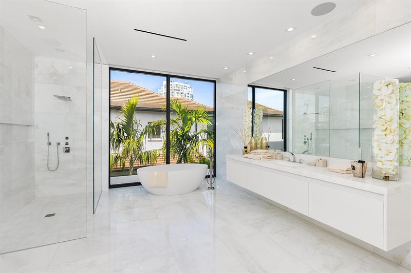 Image 51 of 96 For 68 Isla Bahia Drive