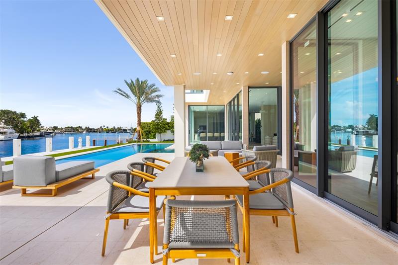 Image 68 of 96 For 68 Isla Bahia Drive