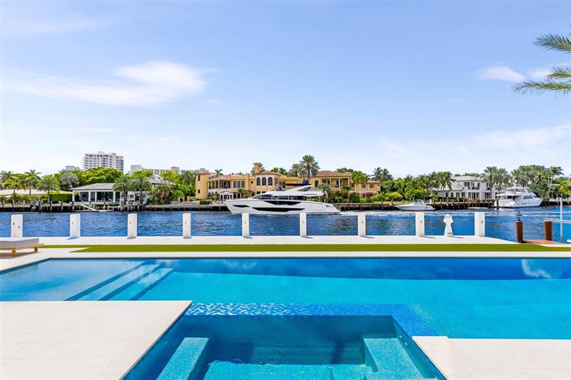 Image 85 of 96 For 68 Isla Bahia Drive