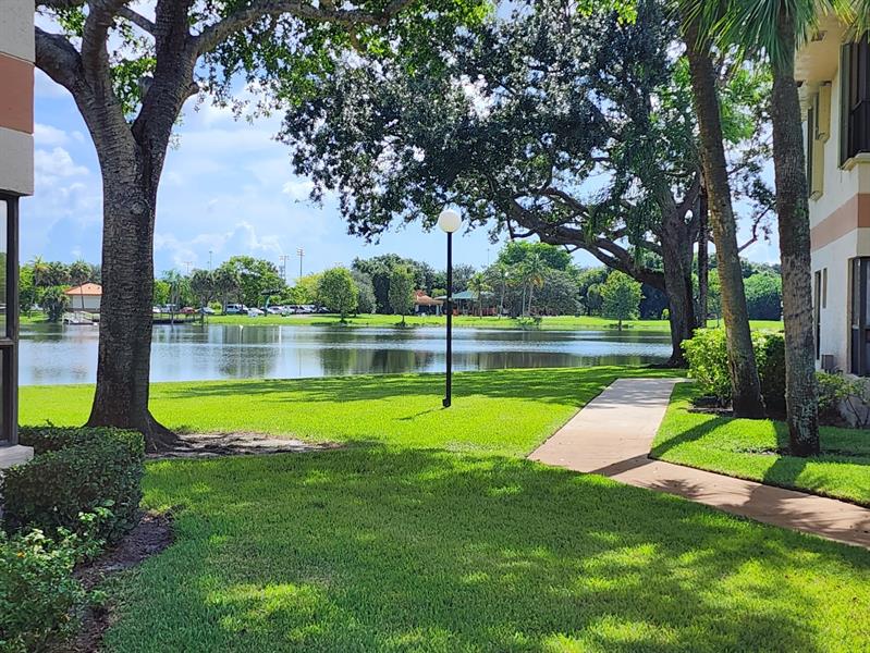 Image 5 of 50 For 2738 Carambola Cir  1913