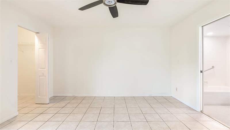 Image 24 of 33 For 3203 Portofino Pt  M1