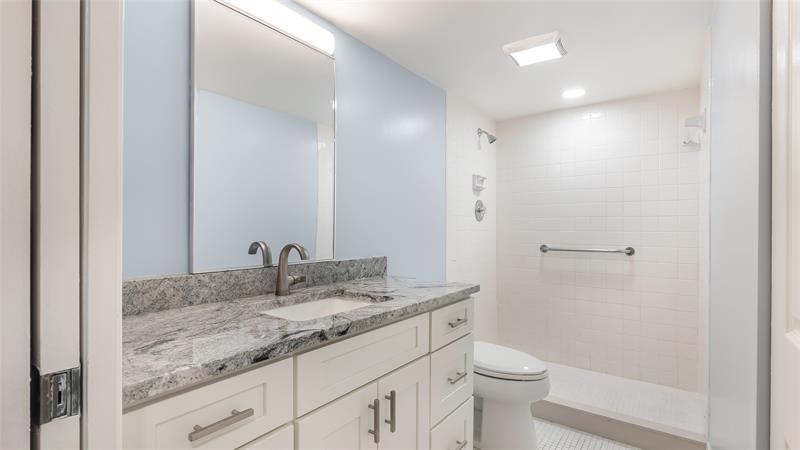 Image 29 of 33 For 3203 Portofino Pt  M1