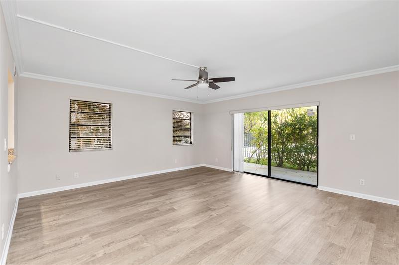 Image 17 of 34 For 1759 39th Ct  1305