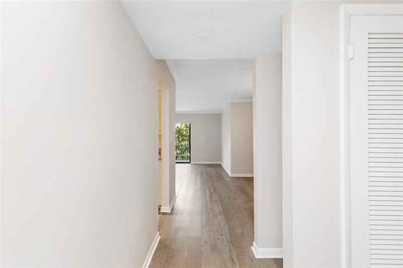 Image 19 of 34 For 1759 39th Ct  1305