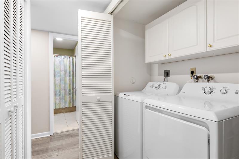 Image 20 of 34 For 1759 39th Ct  1305