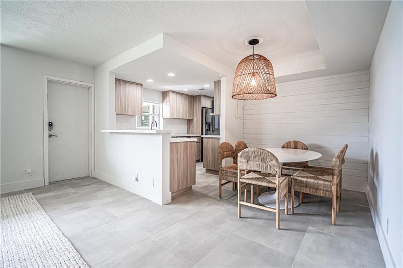 Image 5 of 21 For 5200 Ocean Blvd  109