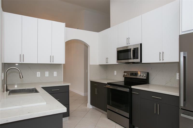 Image 3 of 18 For 13306 16th St