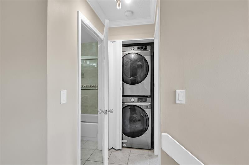 Image 16 of 24 For 1410 Congressional Way  1410