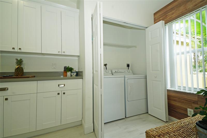 Image 10 of 42 For 1690 Zenith Way