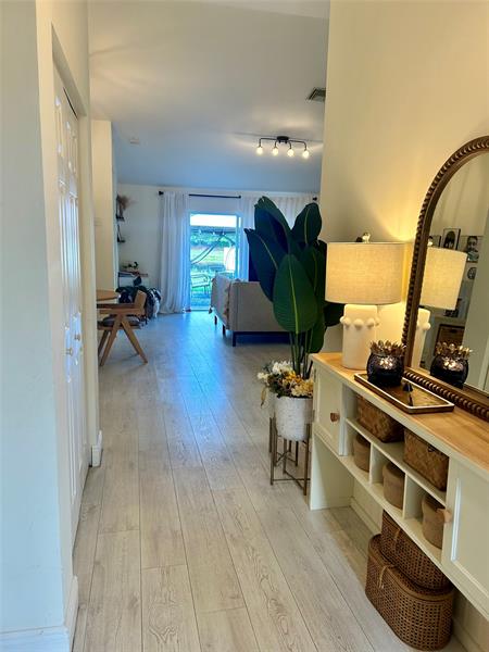 Image 3 of 42 For 1690 Zenith Way