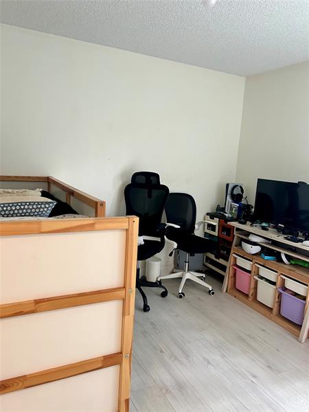 Image 32 of 42 For 1690 Zenith Way