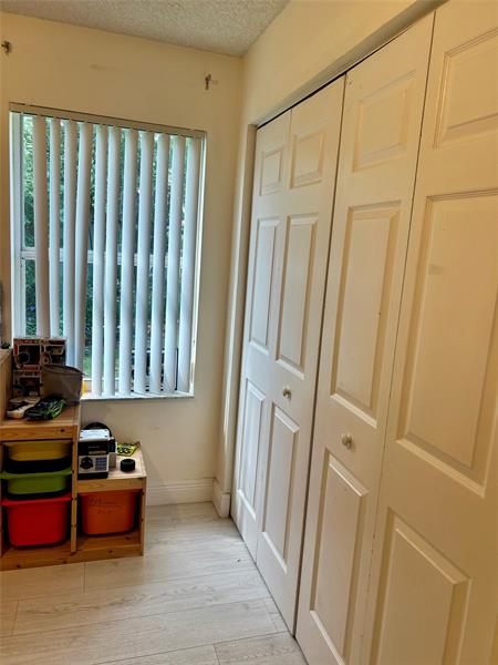 Image 35 of 42 For 1690 Zenith Way