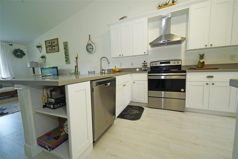 Image 6 of 42 For 1690 Zenith Way