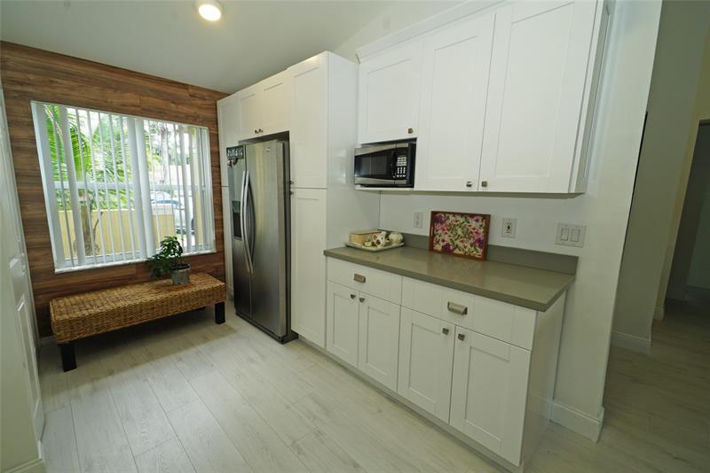 Image 8 of 42 For 1690 Zenith Way